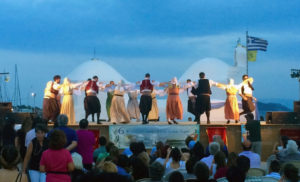 Viajes - Aegina: bailando en una pata